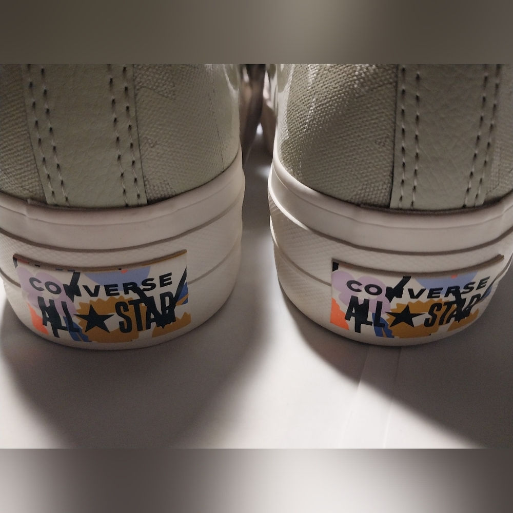 Converse platform shoes